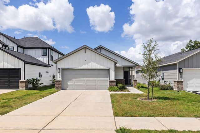 1902 Whispering River Drive, Missouri City, TX 77489