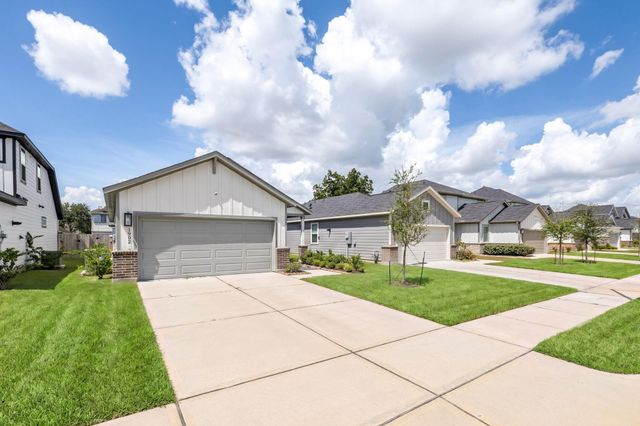 1902 Whispering River Drive, Missouri City, TX 77489
