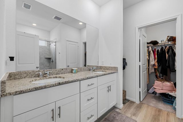 1902 Whispering River Drive, Missouri City, TX 77489