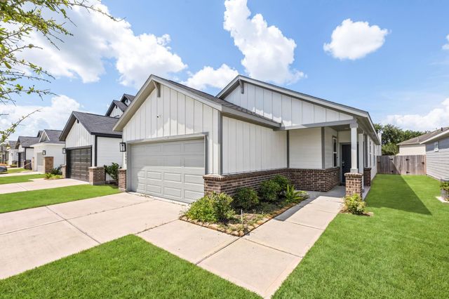 1902 Whispering River Drive, Missouri City, TX 77489