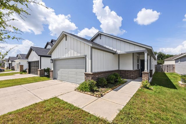 1902 Whispering River Drive, Missouri City, TX 77489