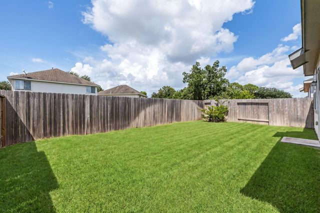 1902 Whispering River Drive, Missouri City, TX 77489