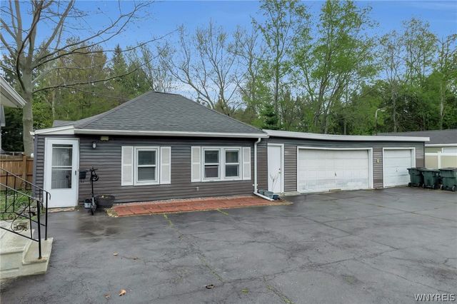141 Borden Road, Cheektowaga, NY 14043