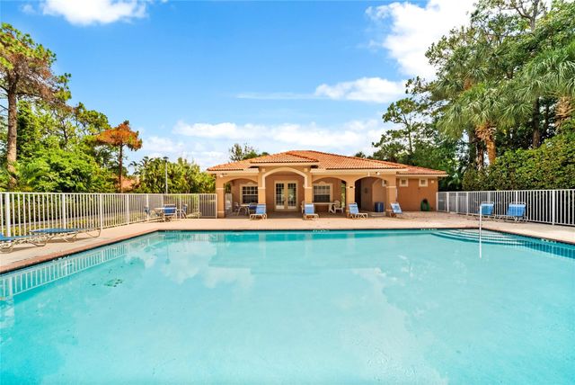 5021 S La Sedona Circle, Delray Beach, FL 33484