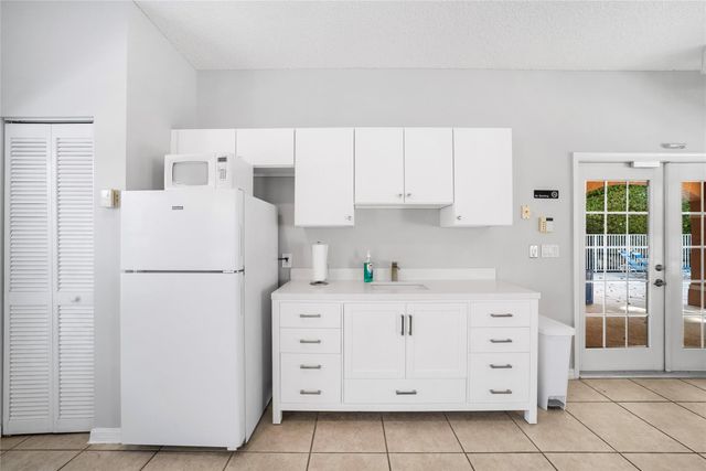 5021 S La Sedona Circle, Delray Beach, FL 33484