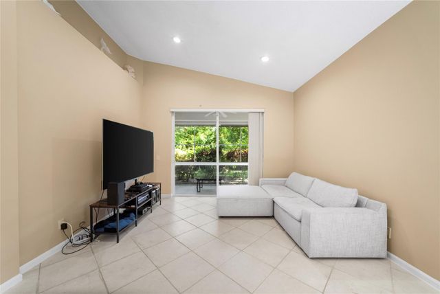 5021 S La Sedona Circle, Delray Beach, FL 33484