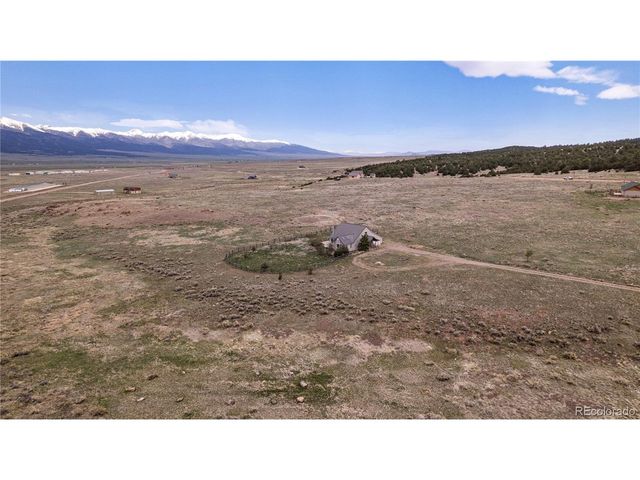 105 Commanche Rd, Westcliffe, CO 81252