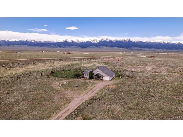 105 Commanche Rd, Westcliffe, CO 81252