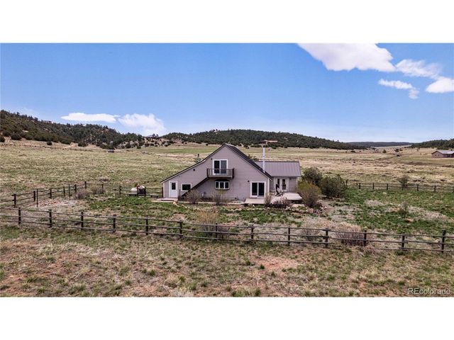 105 Commanche Rd, Westcliffe, CO 81252