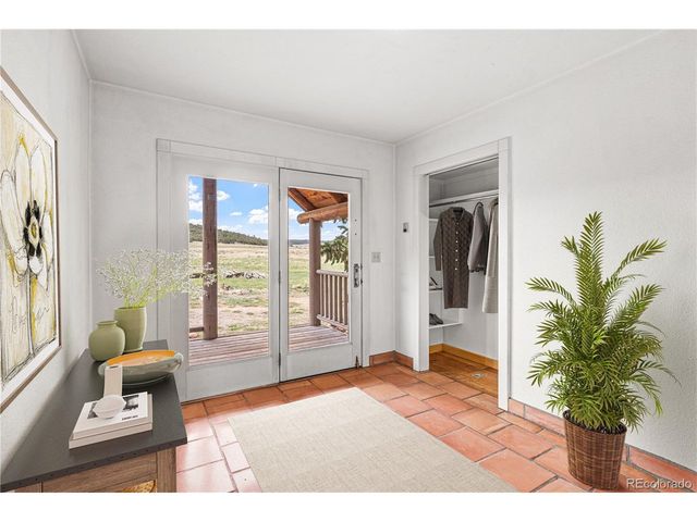 105 Commanche Rd, Westcliffe, CO 81252