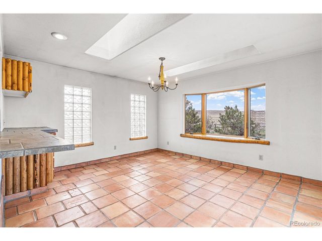 105 Commanche Rd, Westcliffe, CO 81252