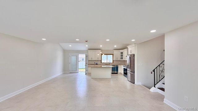 2166 Isabelle Ct, North Bellmore, NY 11710