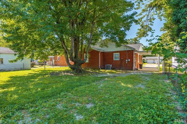 1810 Taylor Avenue, Evansville, IN 47714