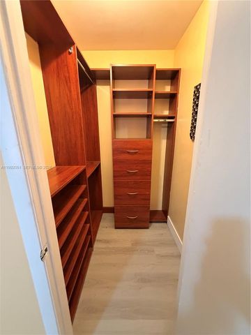 15315 SW 106th Ter 432, Miami, FL 33196