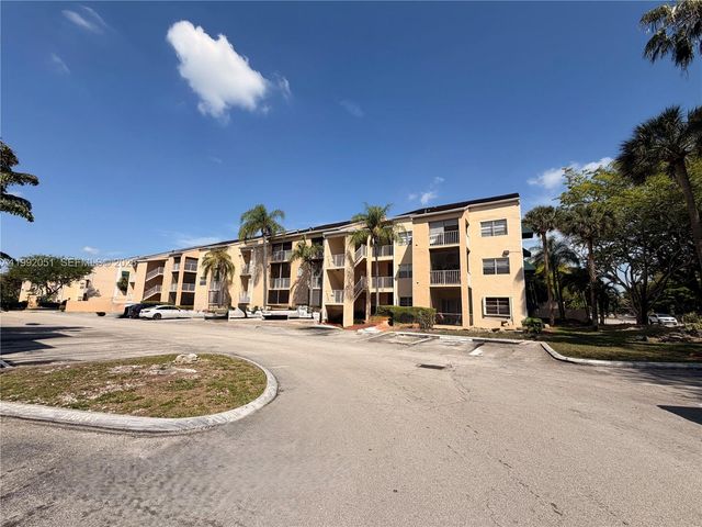 15315 SW 106th Ter 432, Miami, FL 33196