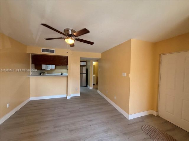 15315 SW 106th Ter 432, Miami, FL 33196