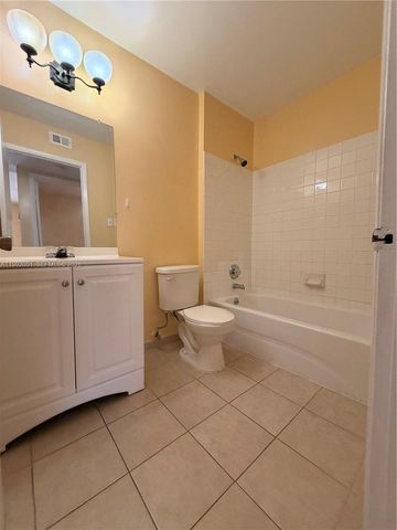 15315 SW 106th Ter 432, Miami, FL 33196