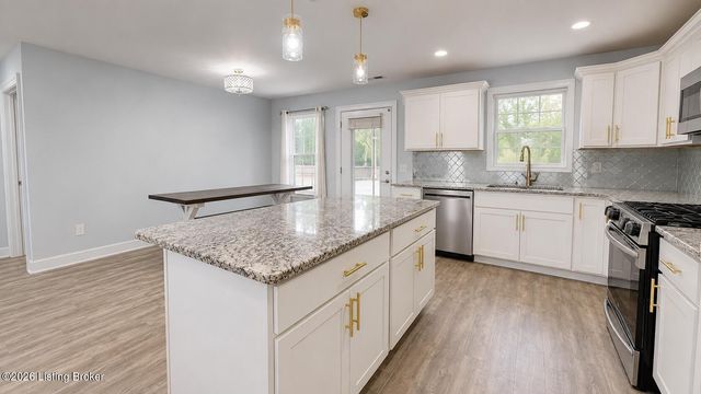 2726 Bagby Way, Louisville, KY 40216