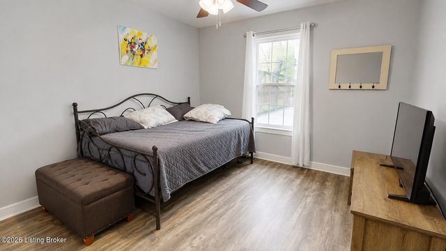 2726 Bagby Way, Louisville, KY 40216