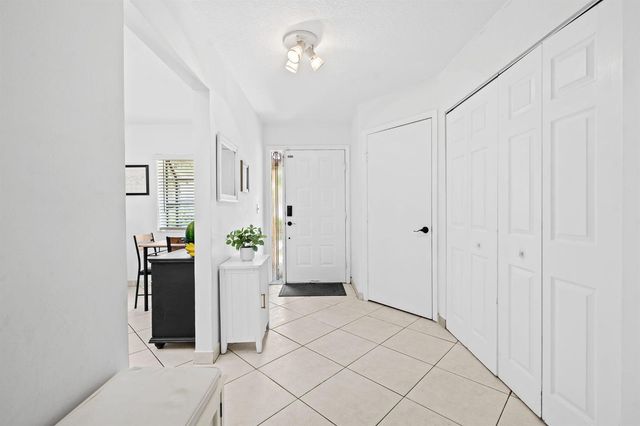3952 COCOPLUM Circle 3646, Coconut Creek, FL 33063