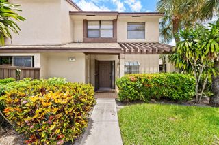 3952 COCOPLUM Circle 3646, Coconut Creek, FL 33063