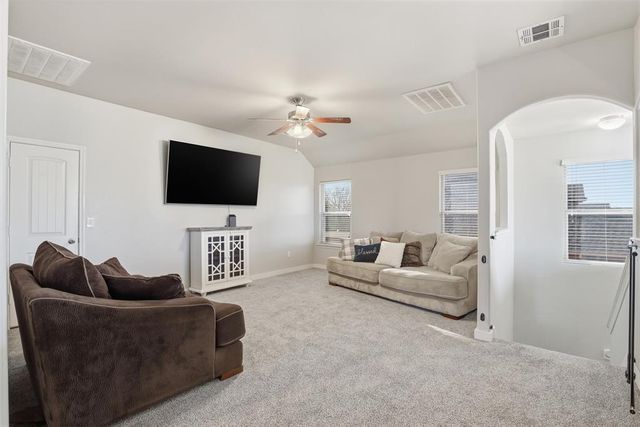 11008 SW 40th Street, Mustang, OK 73064