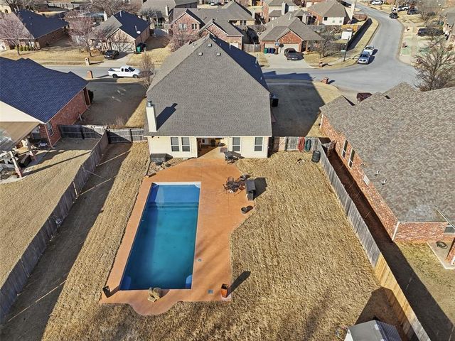 11008 SW 40th Street, Mustang, OK 73064
