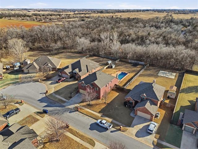 11008 SW 40th Street, Mustang, OK 73064