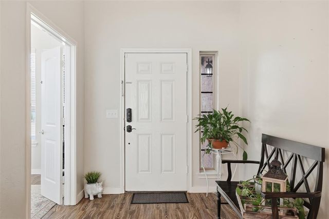 11008 SW 40th Street, Mustang, OK 73064