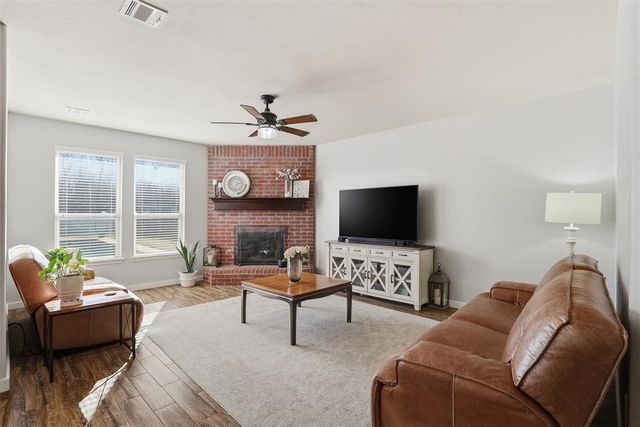 11008 SW 40th Street, Mustang, OK 73064