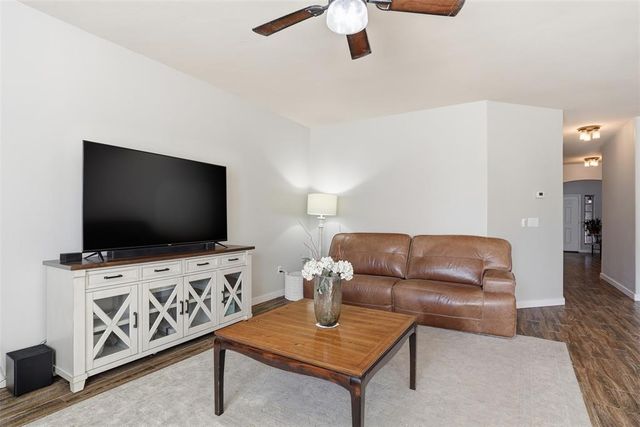 11008 SW 40th Street, Mustang, OK 73064