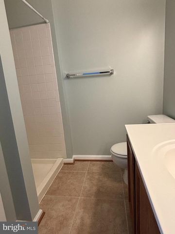 14657 WINTERFIELD DR, Centreville, VA 20120