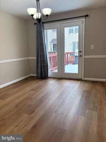 14657 WINTERFIELD DR, Centreville, VA 20120