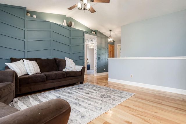 4468 Deer Point Drive, Janesville, WI 53546