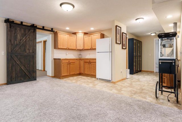 4468 Deer Point Drive, Janesville, WI 53546
