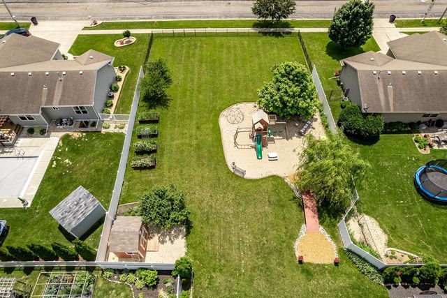 4468 Deer Point Drive, Janesville, WI 53546