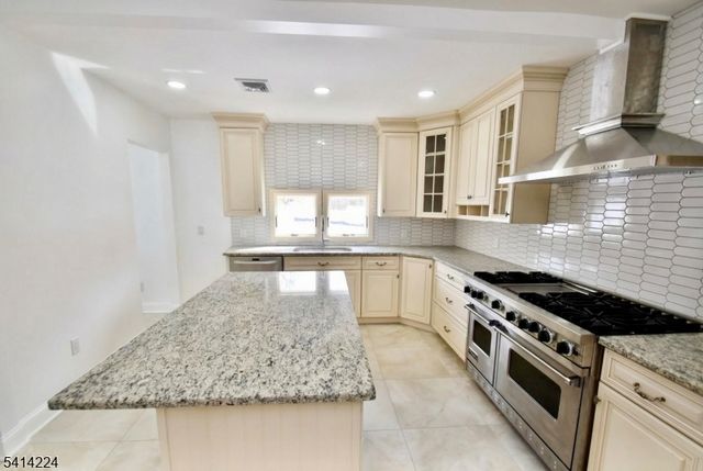 5612 Berkshire Valley Rd, Jefferson Twp., NJ 07438