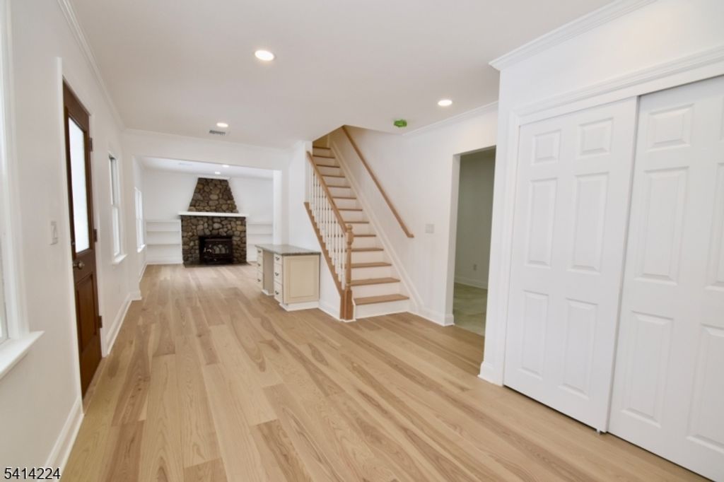 5612 Berkshire Valley Rd, Jefferson Twp., NJ 07438 — photo 2