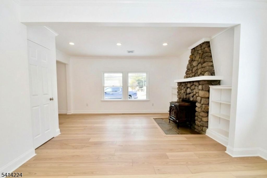 5612 Berkshire Valley Rd, Jefferson Twp., NJ 07438 — photo 5