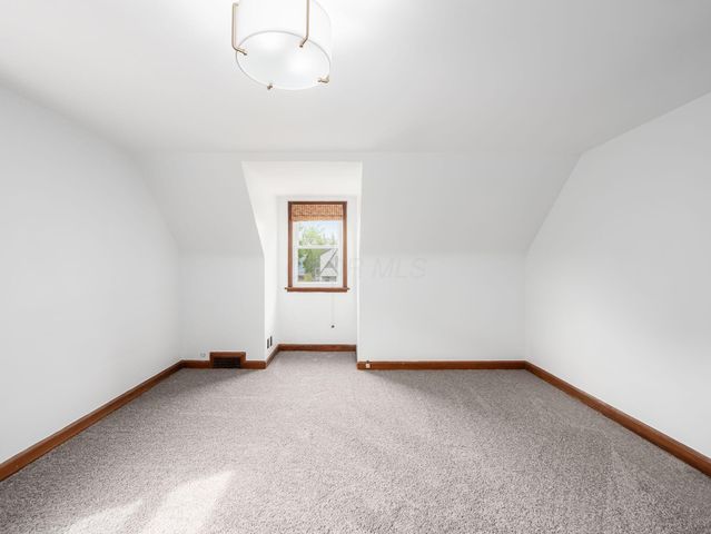 519 E Torrence Road, Columbus, OH 43214
