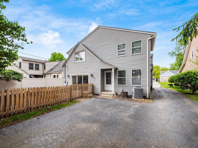 519 E Torrence Road, Columbus, OH 43214