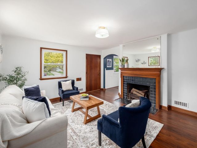 519 E Torrence Road, Columbus, OH 43214
