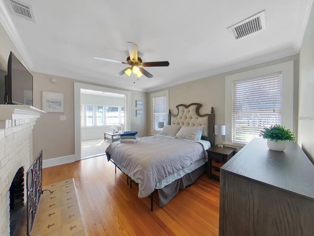 614 8TH STREET N, St Petersburg, FL 33701