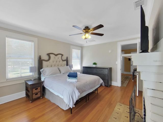 614 8TH STREET N, St Petersburg, FL 33701