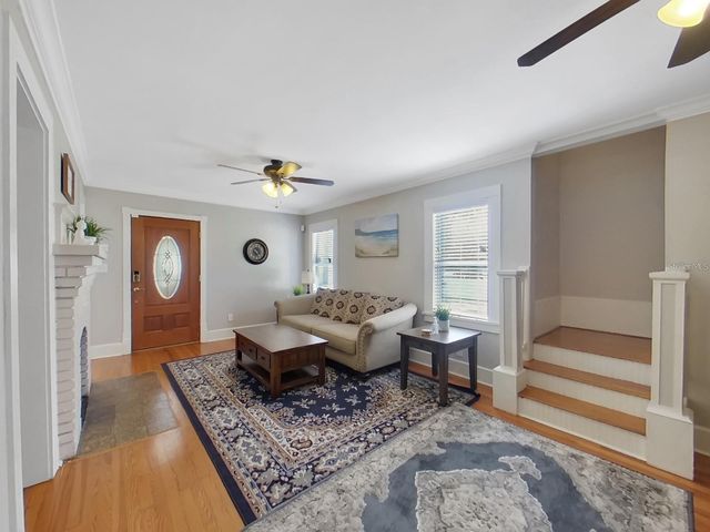 614 8TH STREET N, St Petersburg, FL 33701