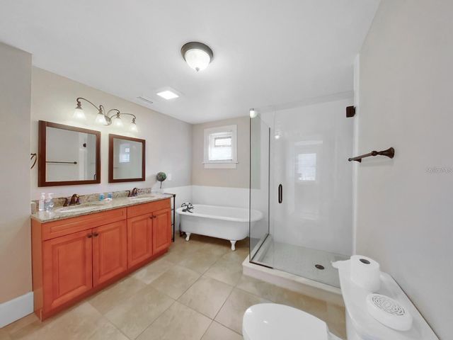 614 8TH STREET N, St Petersburg, FL 33701