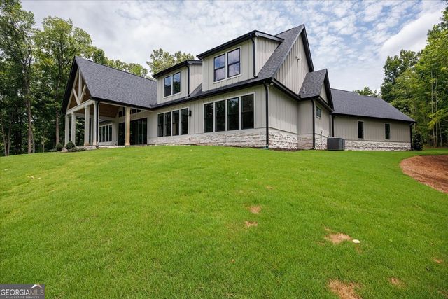 106 Equestrian Court, Forsyth, GA 31029