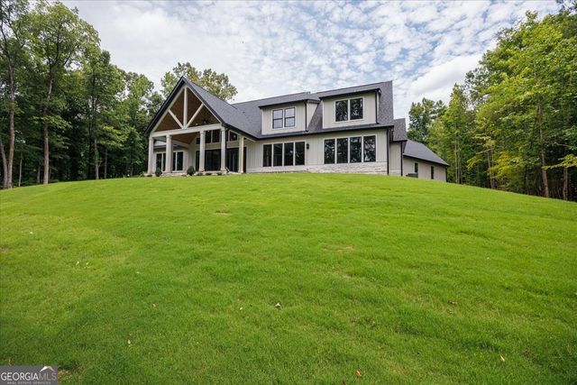 106 Equestrian Court, Forsyth, GA 31029