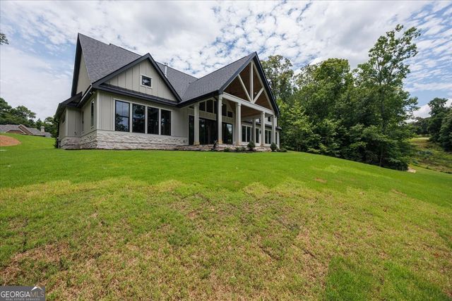 106 Equestrian Court, Forsyth, GA 31029