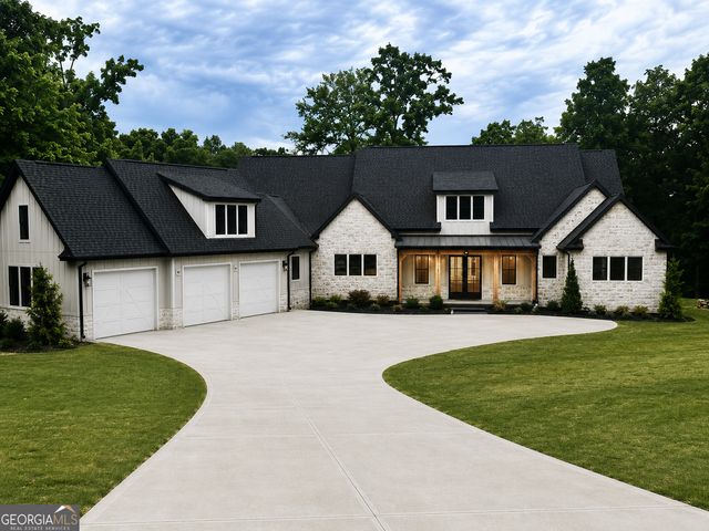 106 Equestrian Court, Forsyth, GA 31029